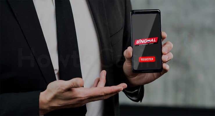 Man holding mobile with Bingoal Casino registration button